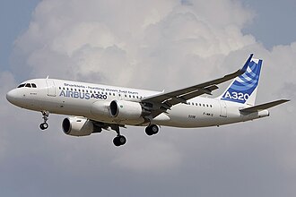 Airbus_A320-214,_Airbus_Industrie_JP7617615.jpg